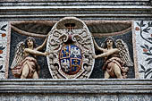 Tivoli - Villa d'Este, dettagli della fontana della civetta.
